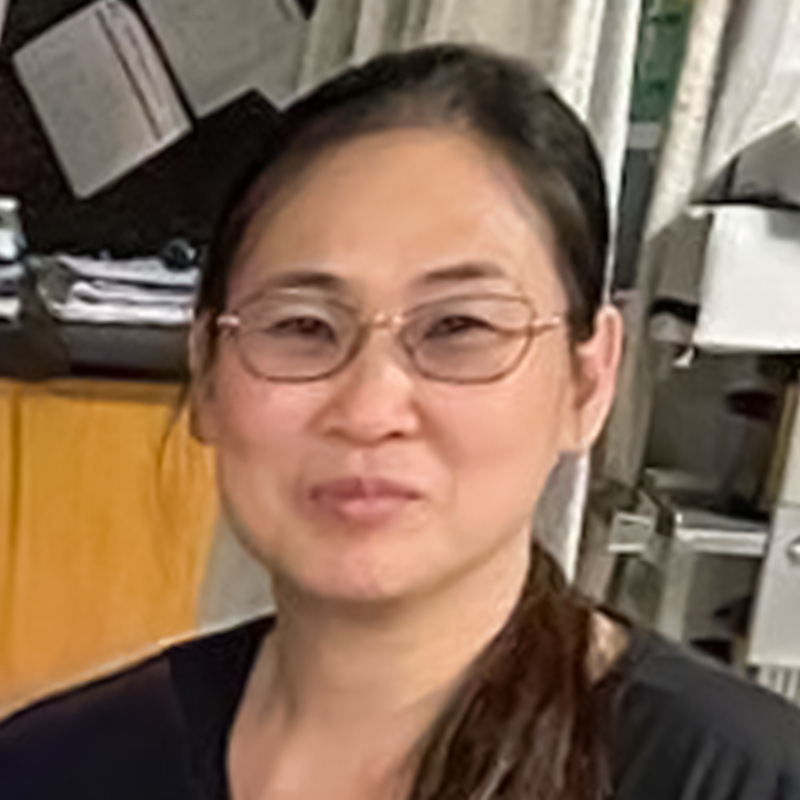 Profile photo of Apple.